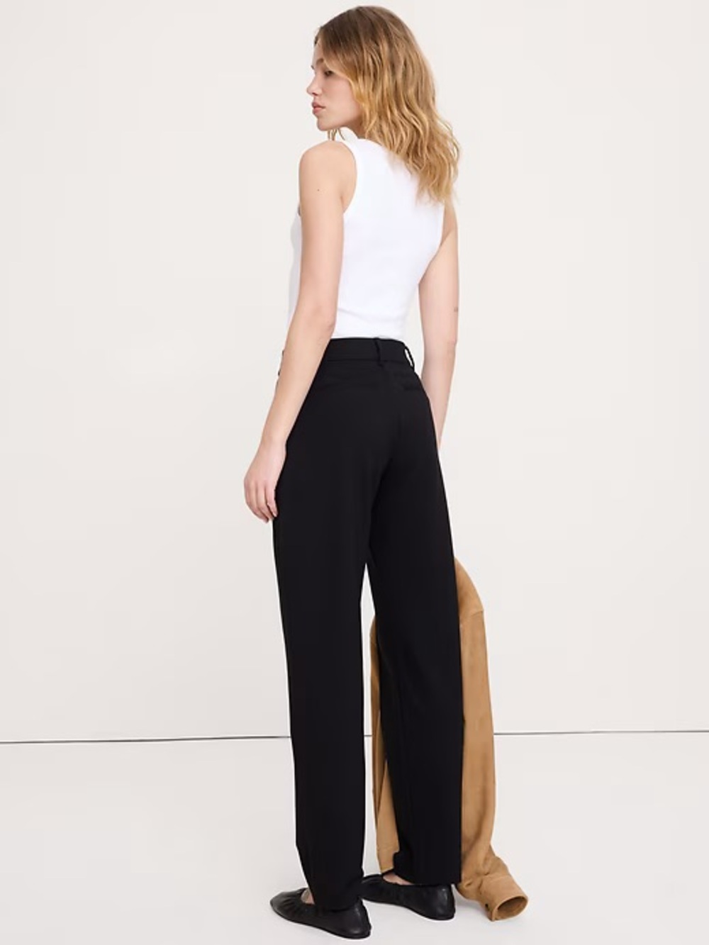 NWT! BANANA REPUBLIC BLACK HIGH-RISE TAPERED DRAPEY PONTE PULL-ON PANT 875489 - Picture 3 of 8